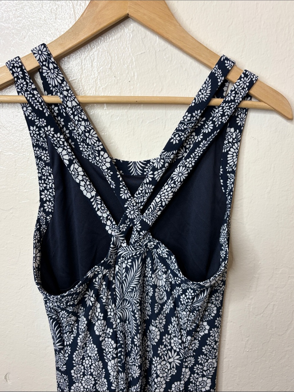 Tommy Hilfiger Navy Blue and White Paisley Halter Maxi Dress 8 - Picture 11 of 15